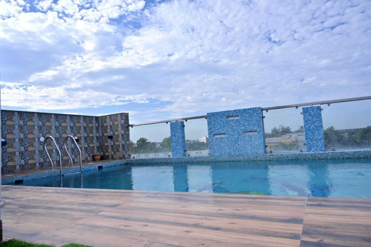 Hotel Silver Land New Digha With Rooftop Pool Exteriér fotografie