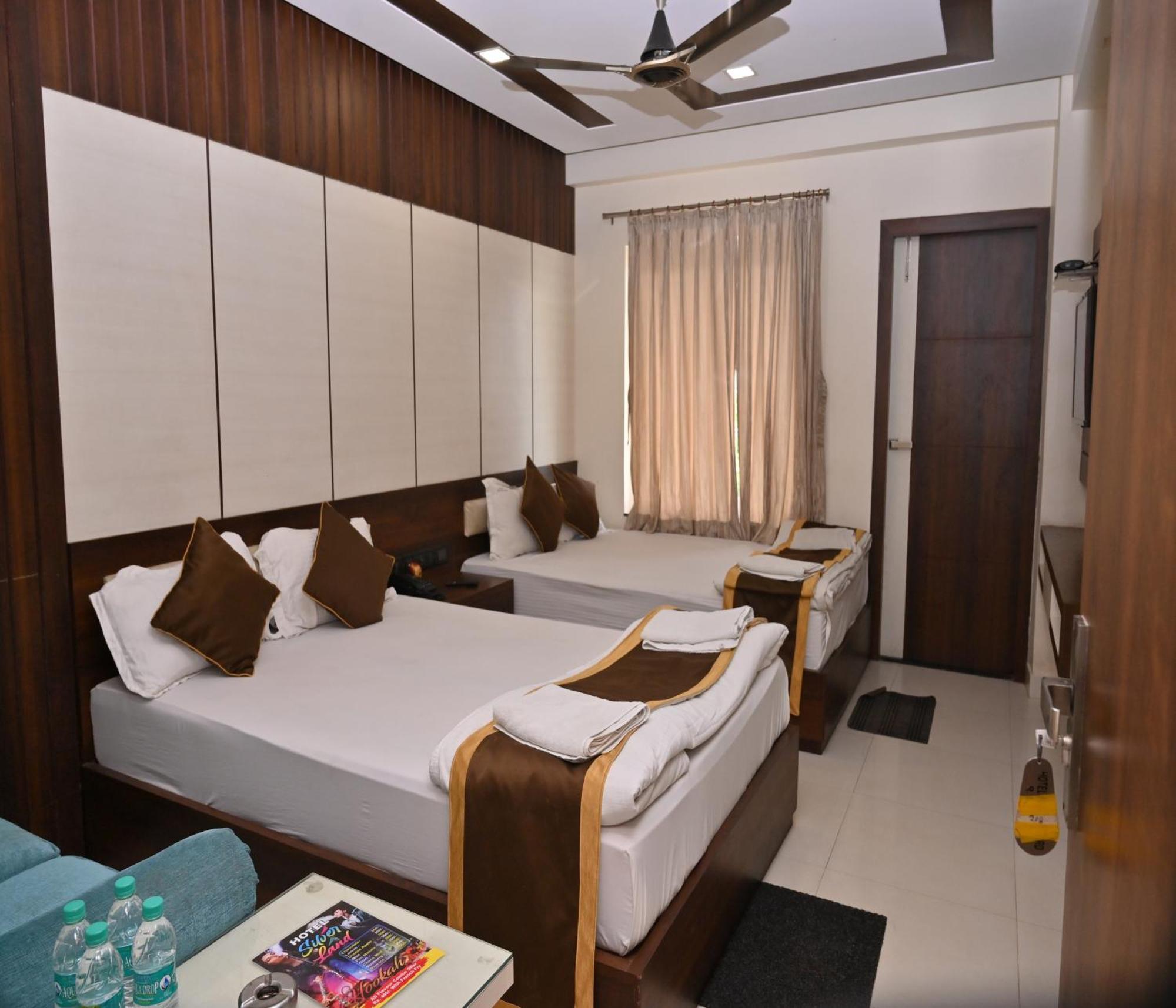Hotel Silver Land New Digha With Rooftop Pool Exteriér fotografie