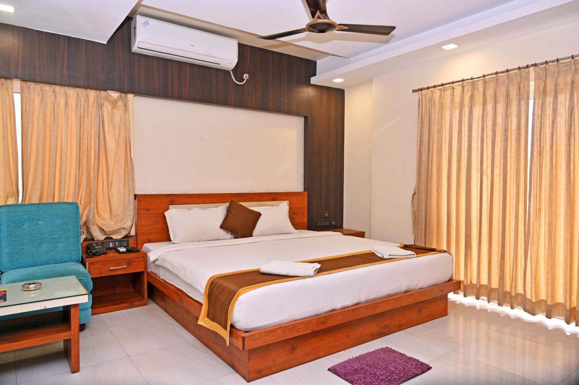 Hotel Silver Land New Digha With Rooftop Pool Exteriér fotografie