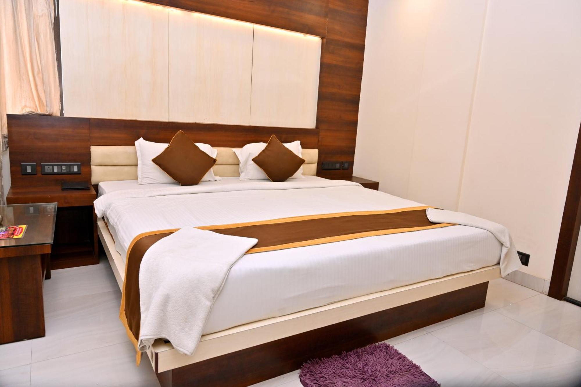 Hotel Silver Land New Digha With Rooftop Pool Exteriér fotografie